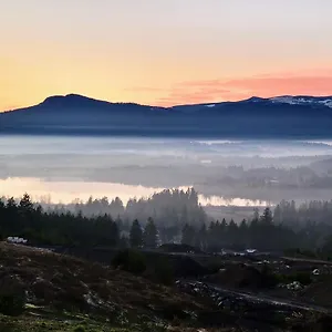 M&m's Maple Bay Mountain - Licensed Duncan